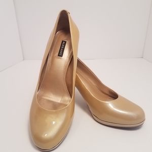 Alex Marie 3"heel size 7, gold/nude patent leather